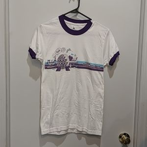 White Walt Disney World T-shirt with Epcot, size S